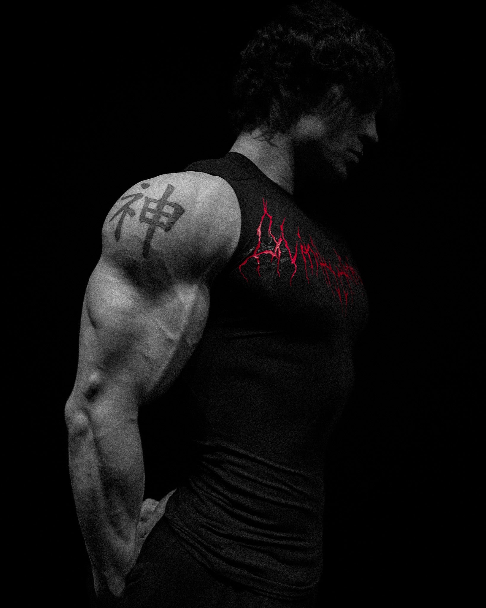 Void Tech™ Nightfall Cut-off Delt Compression [NIGHTMARE]