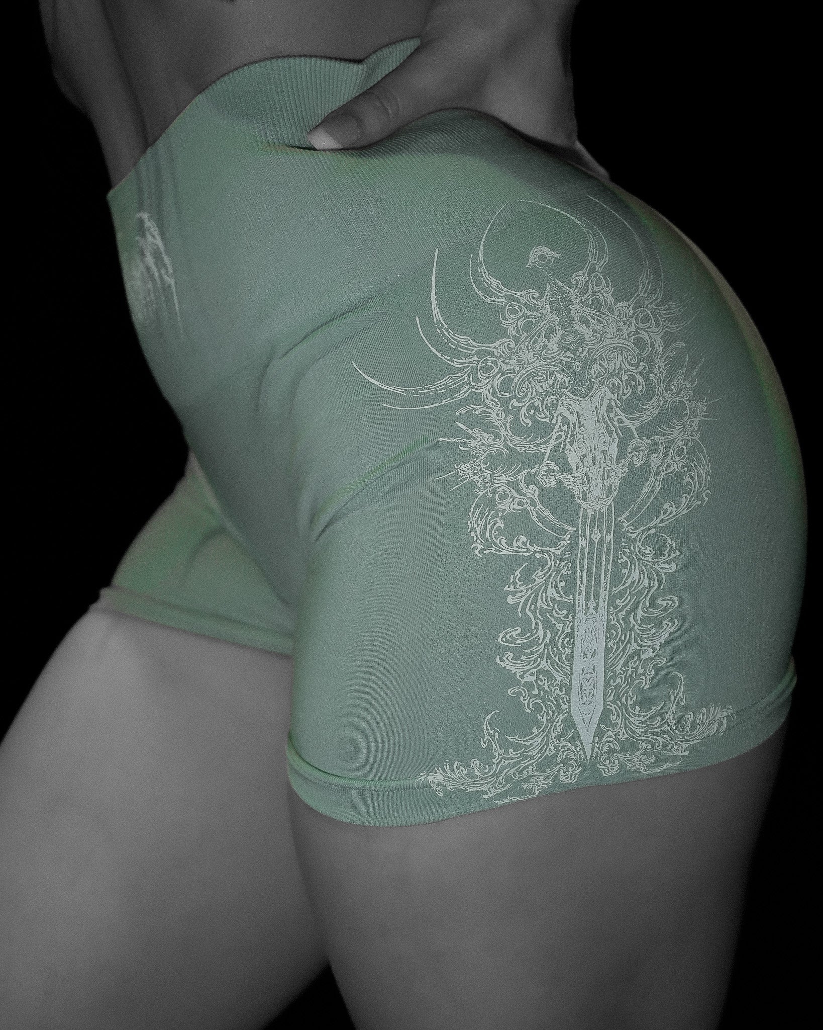 Women's Void Tech™ Cathedral Seamless Shorts [MATCHA]