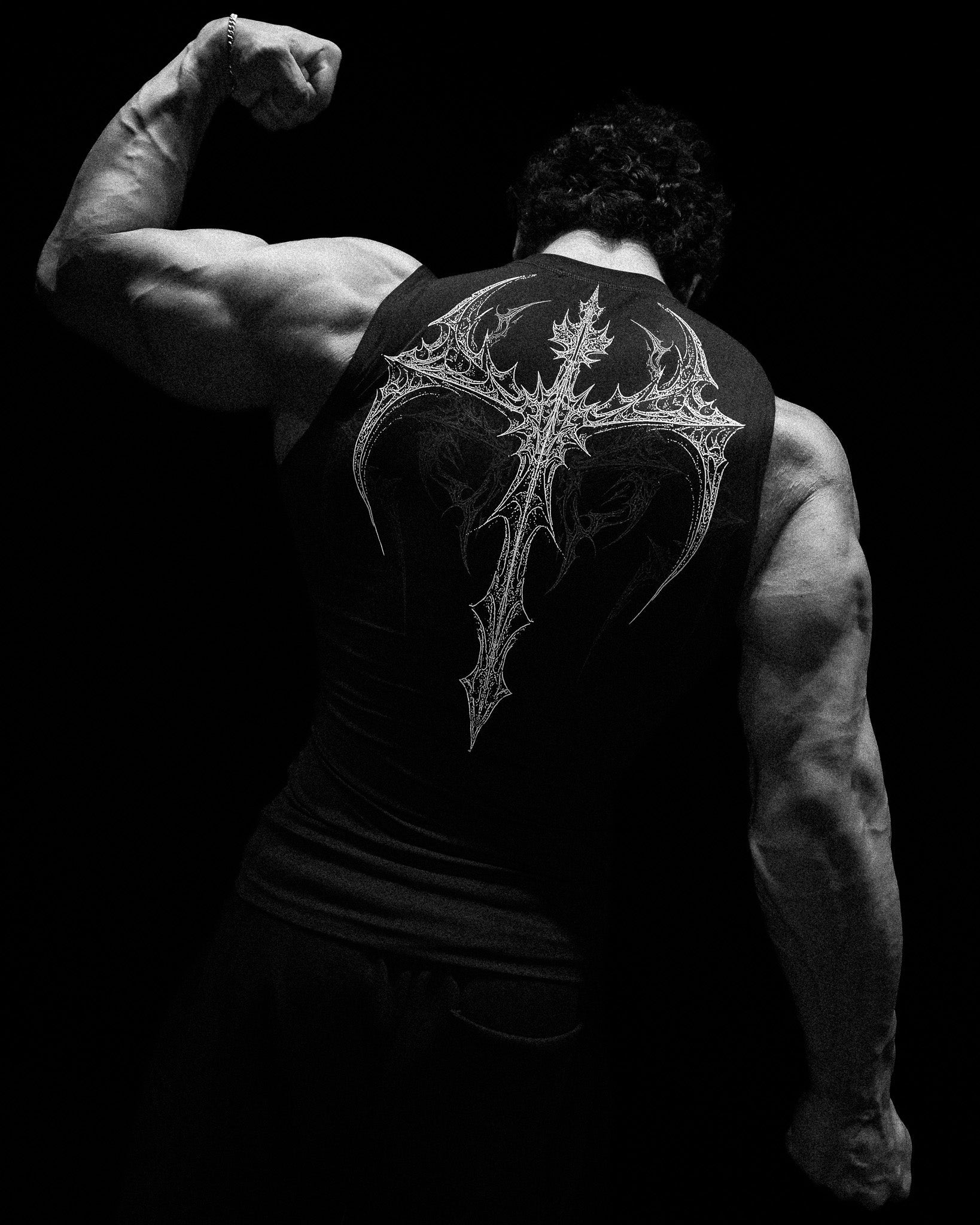 Void Tech™ Nightfall Cut-off Delt Compression [VOID BLACK]