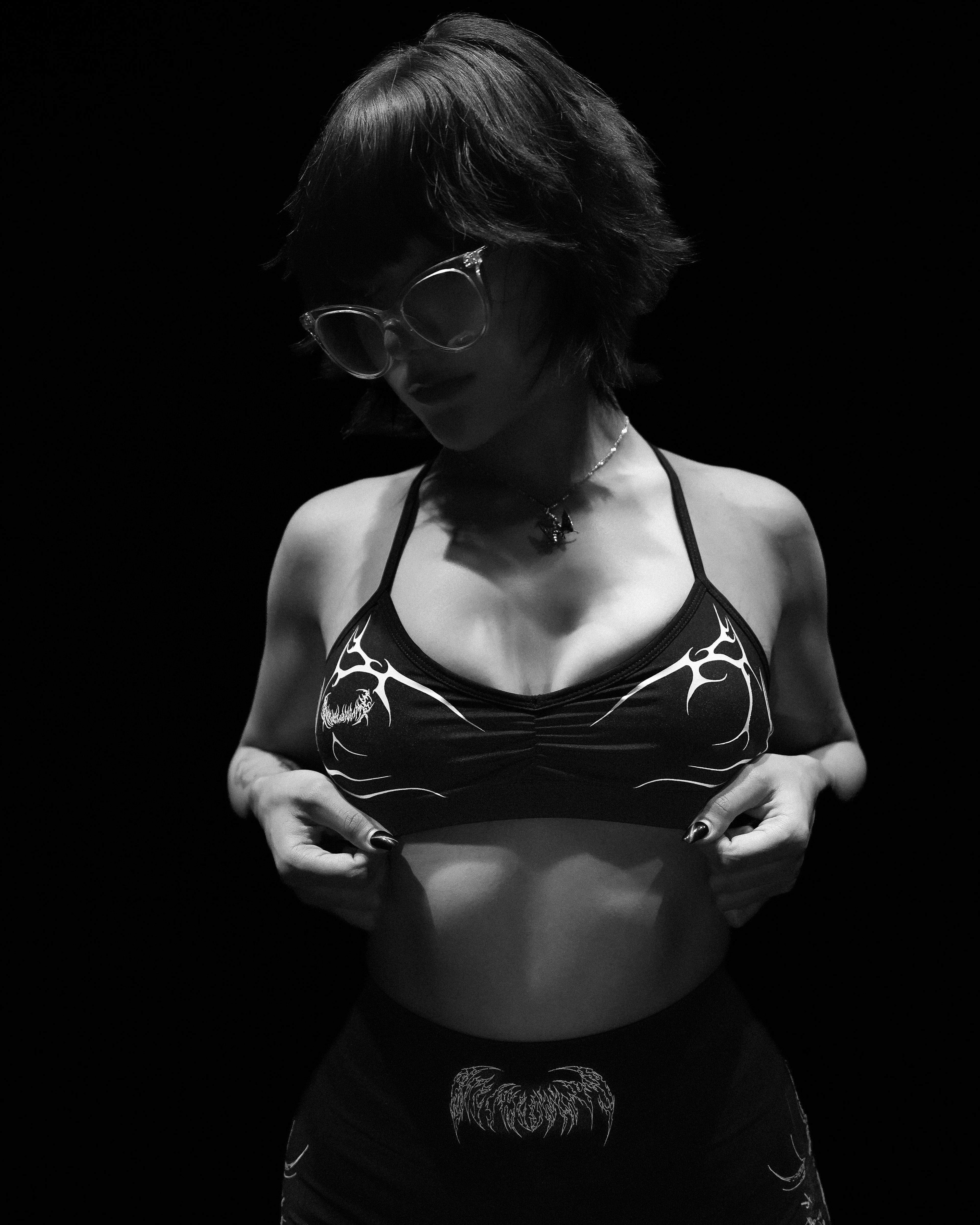 Women's Void Tech™ Cursemark Halter Sports Bra [VOID BLACK]